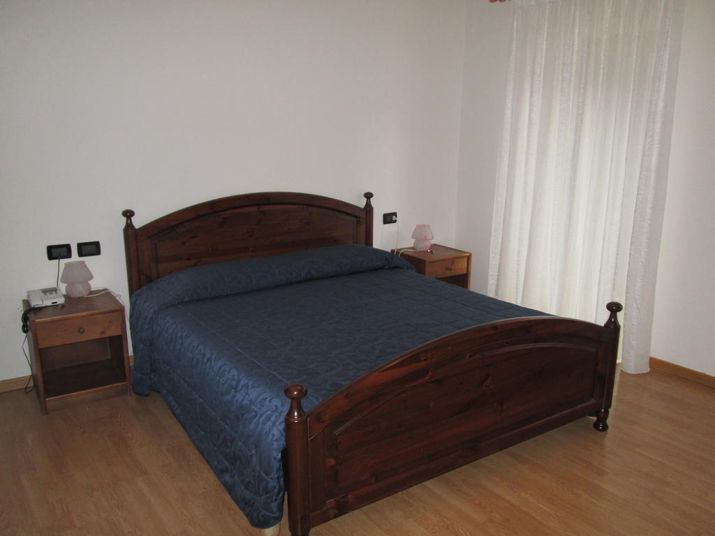 Bed and Breakfast Meublè Blue House à Auronzo di Cadore Chambre photo